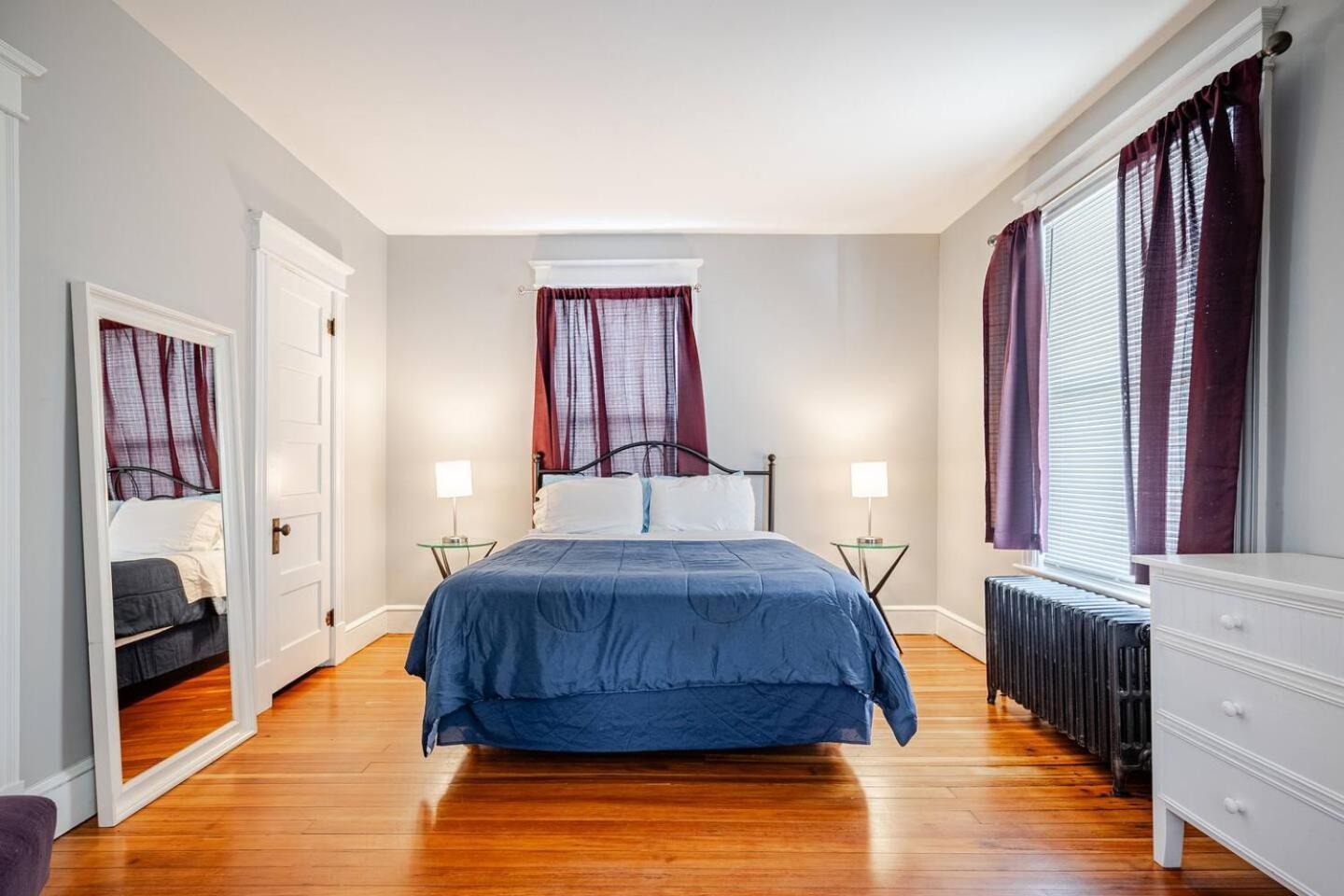 Welcome To Hat City Danbury, A Suburban Retreat Eksteriør billede
